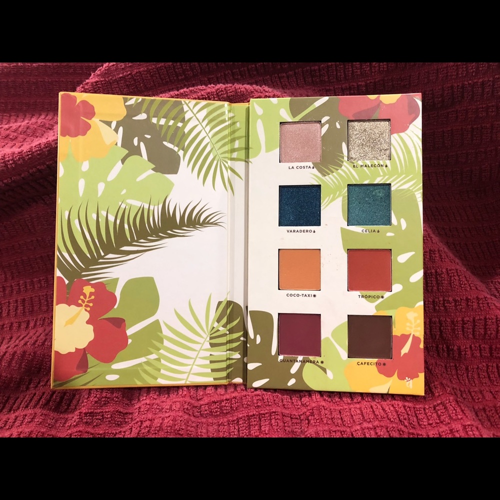 Alamar Reina Del Caribe Eyeshadow Pallet